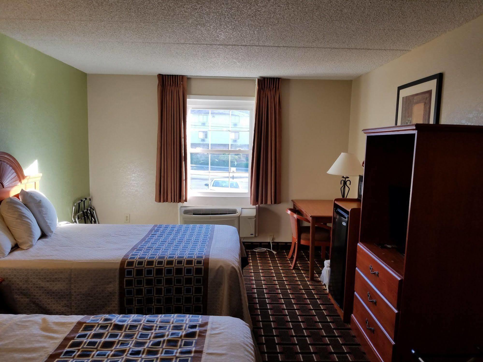 Red Roof Inn Richmond, Va - W Broad St Henrico Exterior foto