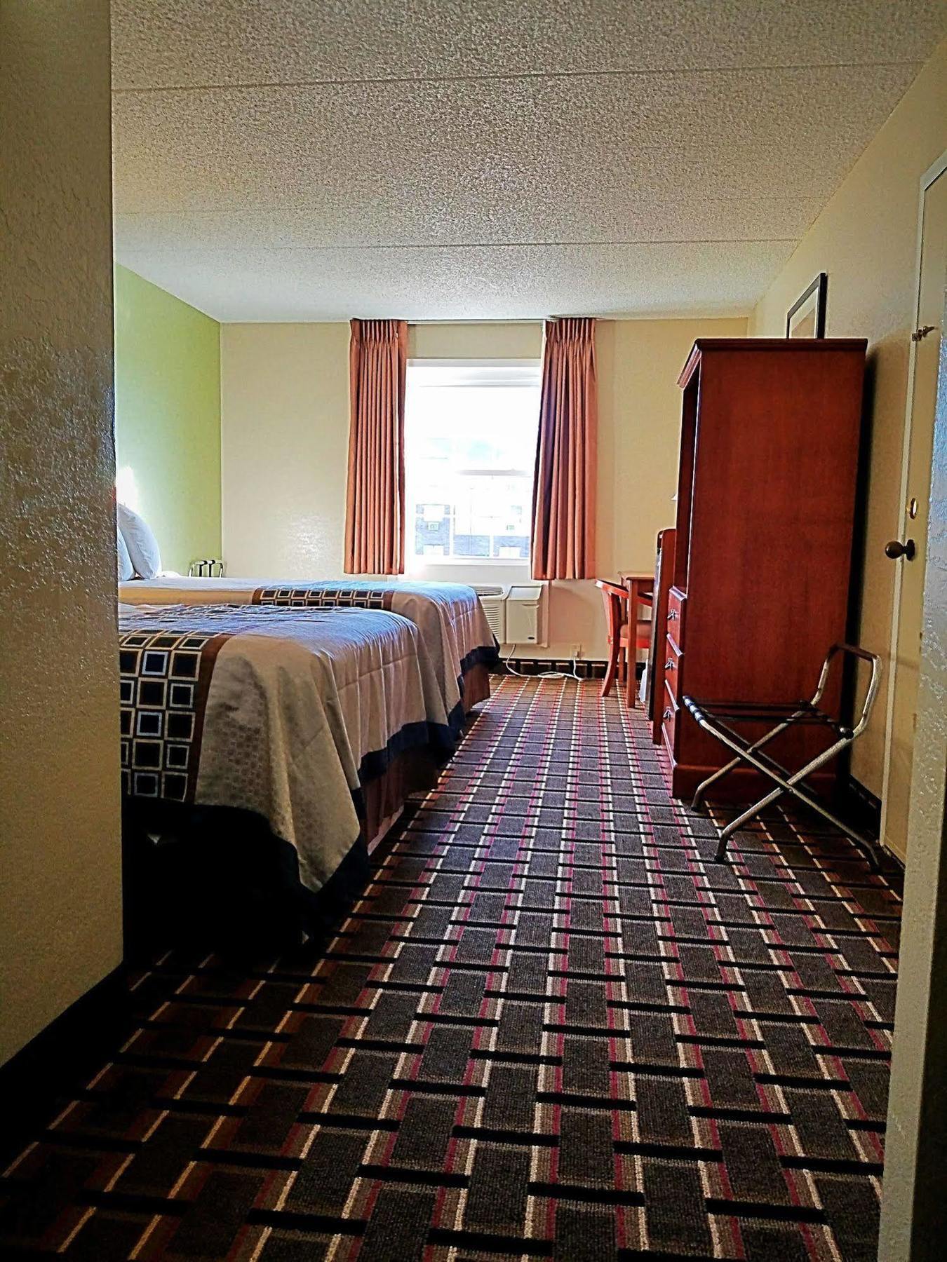 Red Roof Inn Richmond, Va - W Broad St Henrico Exterior foto