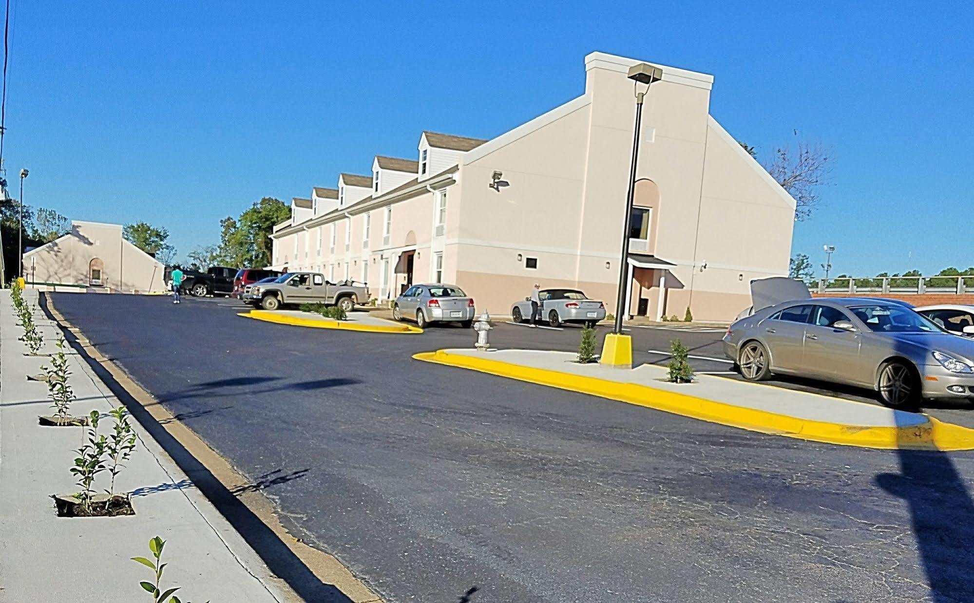 Red Roof Inn Richmond, Va - W Broad St Henrico Exterior foto